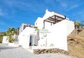 Casa de camp amb terreny en venda a Cómpeta ref.: TR339828 foto