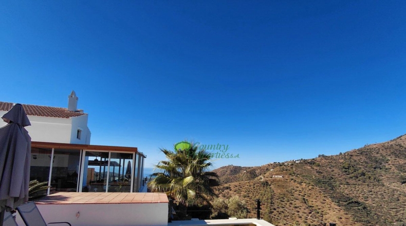 Málaga - Cómpeta - 23335m2