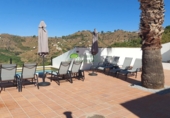 Casa de camp amb terreny en venda a Cómpeta ref.: TR339828 foto