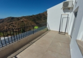 Casa de camp amb terreny en venda a Cómpeta ref.: TR339828 foto