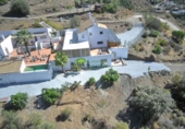 Casa de camp amb terreny en venda a Cómpeta ref.: TR339828 foto