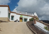 Country house with land for sale in Vélez-Málaga ref: TR352637 photo