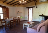 Casa de camp amb terreny en venda a Cómpeta ref.: TR12606 foto