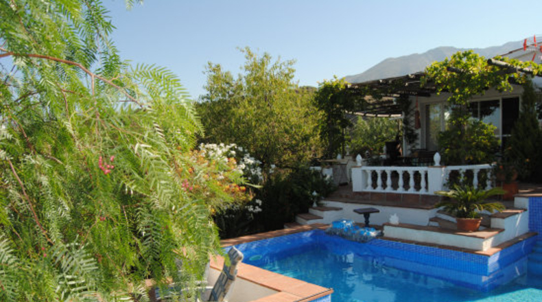 Málaga - Portugalejo - 25000m2