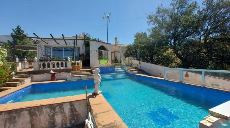 Málaga - Portugalejo - 25000m2