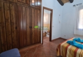 Casa de camp amb terreny en venda a Cómpeta ref.: TR199503 foto