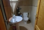 Отдельно стоящий дом с участком на продажу в городе Erustes. Фото