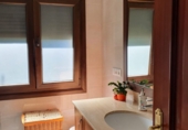 Casa de pueblo en venta en Santa Uxía de Ribeira ref: TR201337 foto