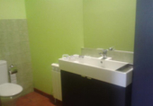 Загородный дом с участком на продажу в городе Cabanas. Фото