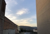 Промышленное здание на продажу в городе Ferrol. Фото