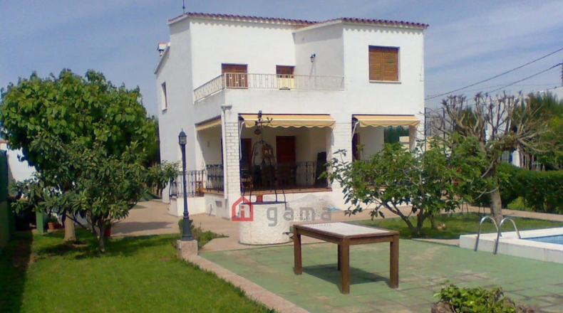 Castellón - Grupo San Pedro - 1080m2