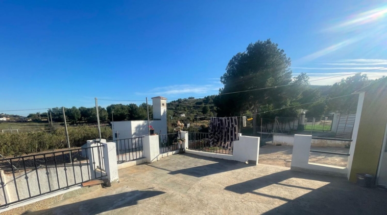 Castellón - la Vall d'Uixó - 1260m2