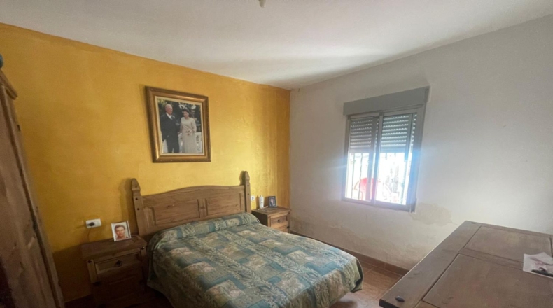 Castellón - la Vall d'Uixó - 1260m2