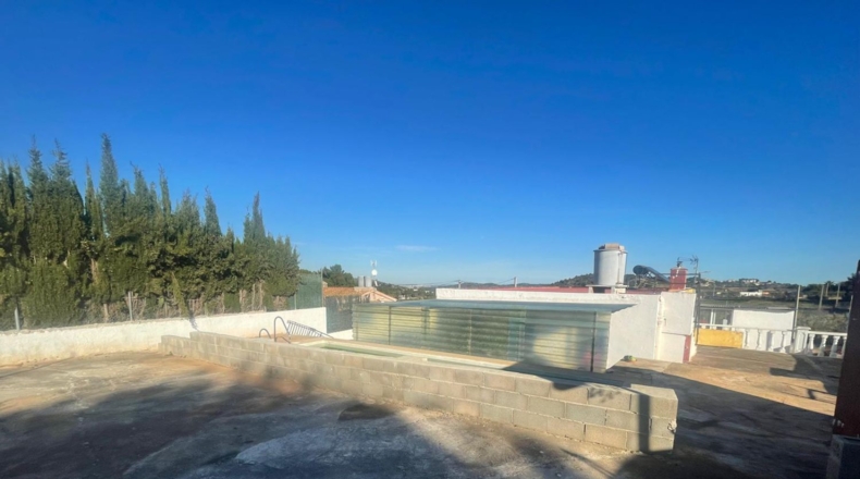 Castellón - la Vall d'Uixó - 1260m2