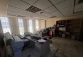 Промышленное здание на продажу в городе Кастельон-де-ла-Плана Фото