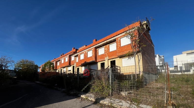 Castellón - Figueroles - 2304m2