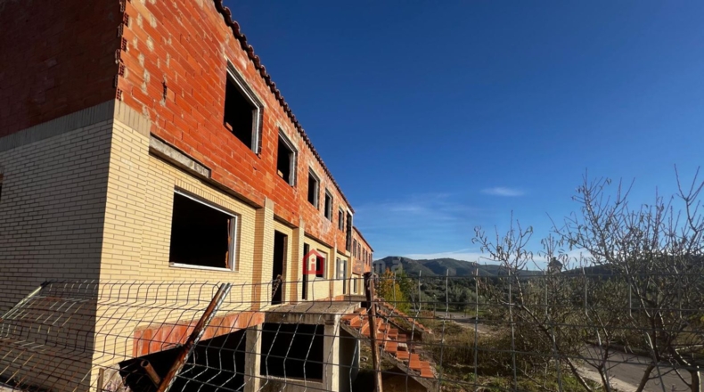 Castellón - Figueroles - 2304m2