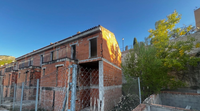 Castellón - Figueroles - 1095m2