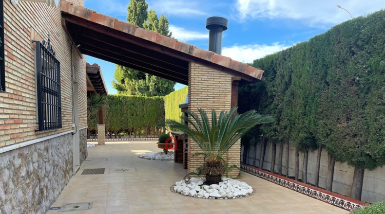 Кастельон - Burriana - 1800m2