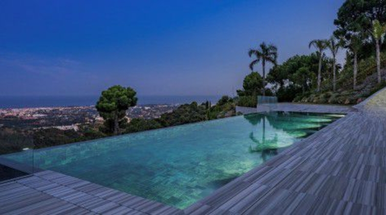 Málaga - Marbella - 6900m2