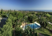 Vil·la amb terreny en venda a Marbella ref.: TR252025 foto