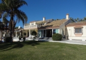 Vil·la amb terreny en venda a Estepona ref.: TR252027 foto