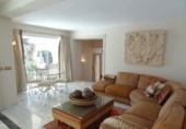 Vil·la amb terreny en venda a Estepona ref.: TR252027 foto