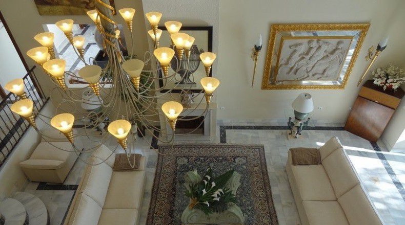 Málaga - Estepona - 8400m2
