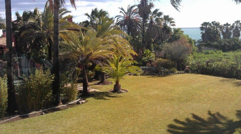 Málaga - Estepona - 8400m2