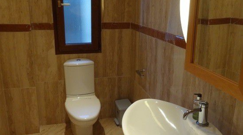 Málaga - Estepona - 8400m2