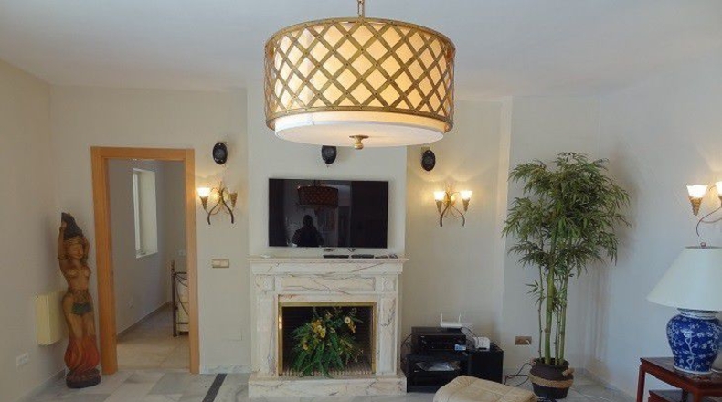 Málaga - Estepona - 8400m2
