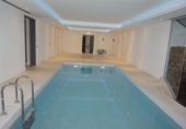 Vil·la amb terreny en venda a Marbella ref.: TR25552 foto