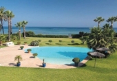 Vil·la amb terreny en venda a Estepona ref.: TR252028 foto