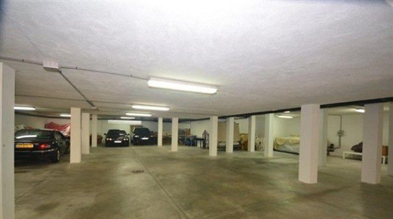 Málaga - Estepona - 5750m2