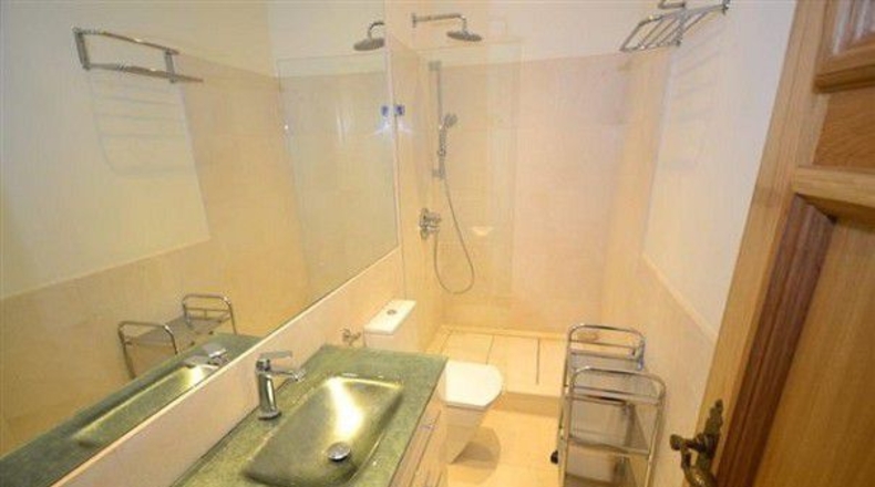 Málaga - Estepona - 5750m2