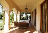 Vil·la amb terreny en venda a Marbella ref.: TR25546 foto