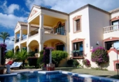 Vil·la amb terreny en venda a Marbella ref.: TR25547 foto