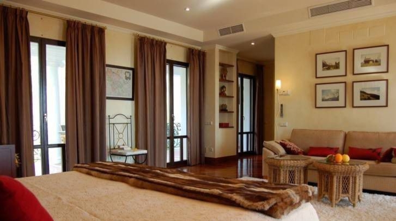 Málaga - Marbella - 2000m2