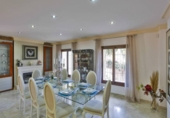 Vil·la amb terreny en venda a Marbella ref.: TR12147 foto