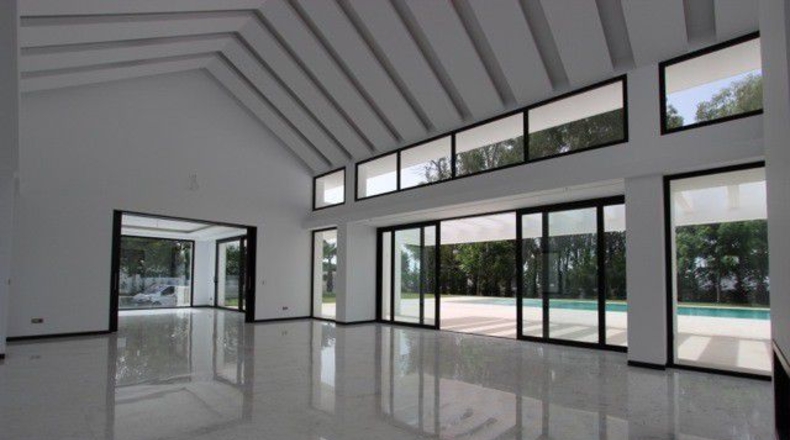 Málaga - San Pedro de Alcántara - 3191m2
