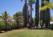Vil·la amb terreny en venda a Marbella ref.: TR252030 foto