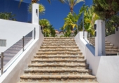 Vil·la amb terreny en venda a Marbella ref.: TR252030 foto