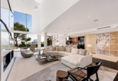 Chalet adosado con terreno en venta en Marbella ref: TR190457 foto