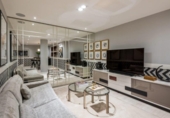 Chalet adosado con terreno en venta en Marbella ref: TR190456 foto