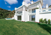 Vil·la amb terreny en venda a Marbella ref.: TR25571 foto