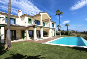 Estepona 2000&nbsp;m²