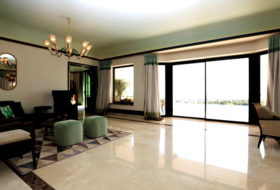 Estepona 2000&nbsp;m²