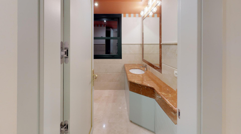 Málaga - Estepona - 2000m2