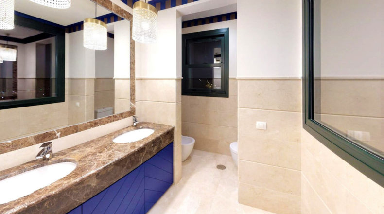 Málaga - Estepona - 2000m2