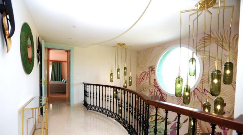 Málaga - Estepona - 2000m2
